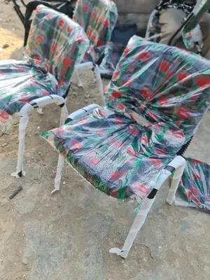 Semi Visitors Chair With Padding Foam