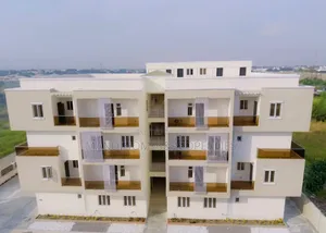 3bdrm Maisonette in Off Lekki-Epe Expressway for sale