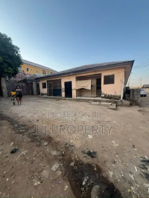 10bdrm Bungalow in Back Of Nyc, Kubwa for sale
