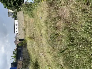 Full Plot of Land. Dry Table Top