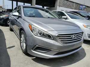 Hyundai Sonata Base Sedan FWD (2.4L 4cyl 6A) 2016 Silver