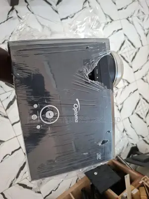 Optoma Short Throw Projector