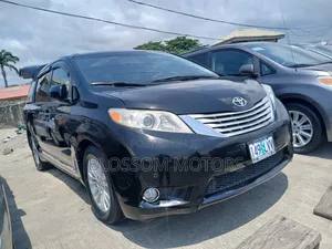 Toyota Sienna Limited Premium 7 Passenger (3.5L 6cyl 8A) 2017 Black