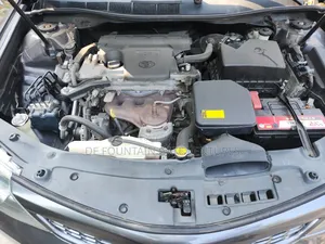 Toyota Camry SE 4dr Sedan (2.5L 4cyl 6A) 2013 Gray