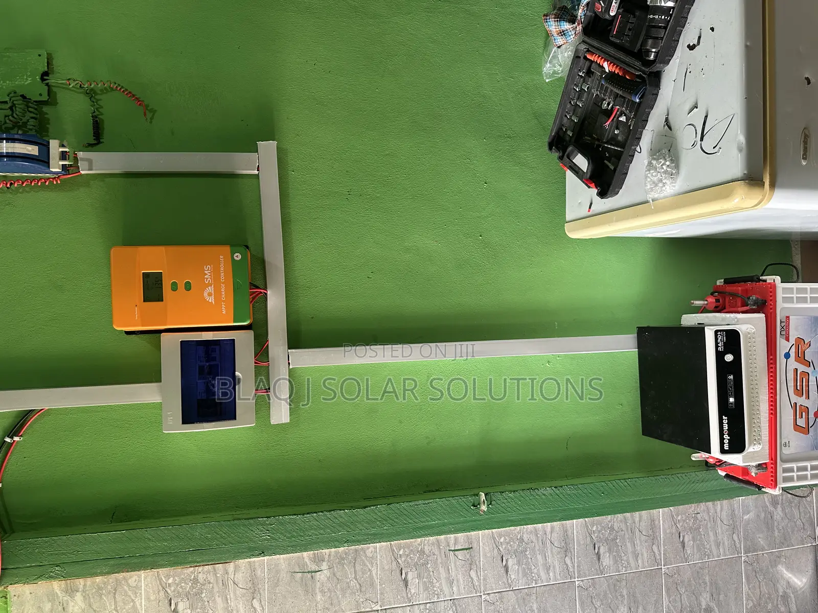 Clean 1 Battery Solar Installation, Neatly Installed!