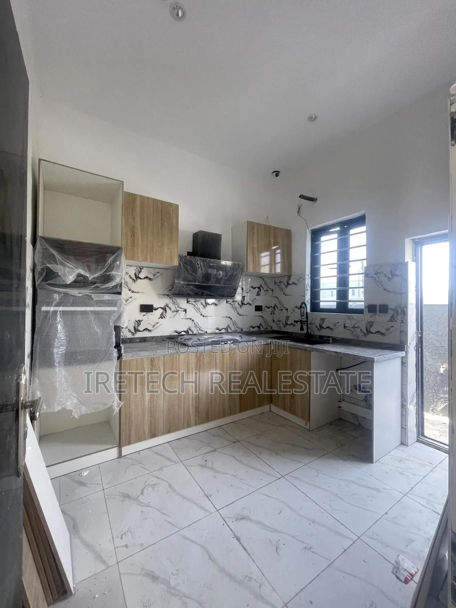 Spacious 2 Bedroom Terrace Duplex