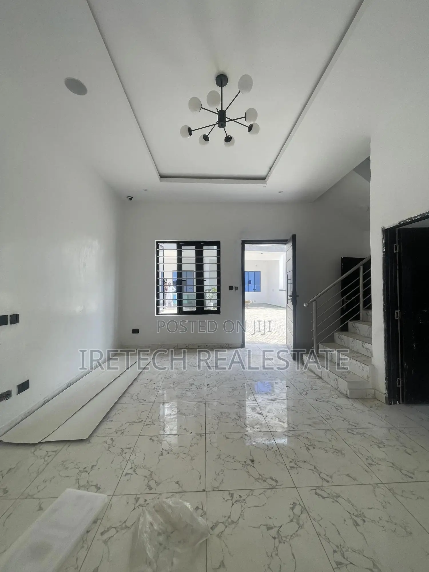 Spacious 2 Bedroom Terrace Duplex