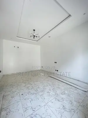 Spacious 2 Bedroom Terrace Duplex