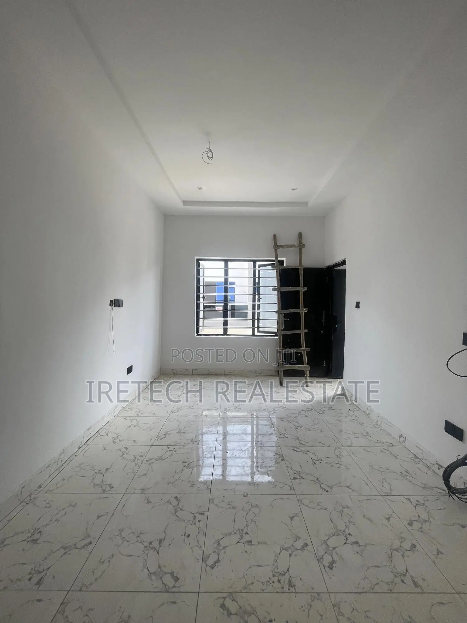 Spacious 2 Bedroom Terrace Duplex