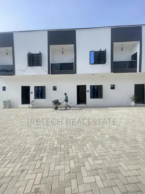 Spacious 2 Bedroom Terrace Duplex