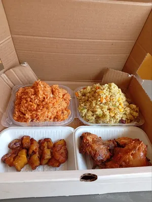 Remmhie's Food Tray