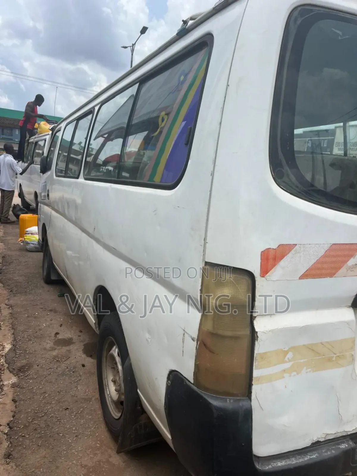Nissan Caravan (Urvan) 2009 White