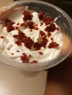 Deliciously -Yoghurt Parfait and Cake Parfait
