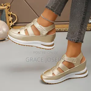 Ladies Shoe