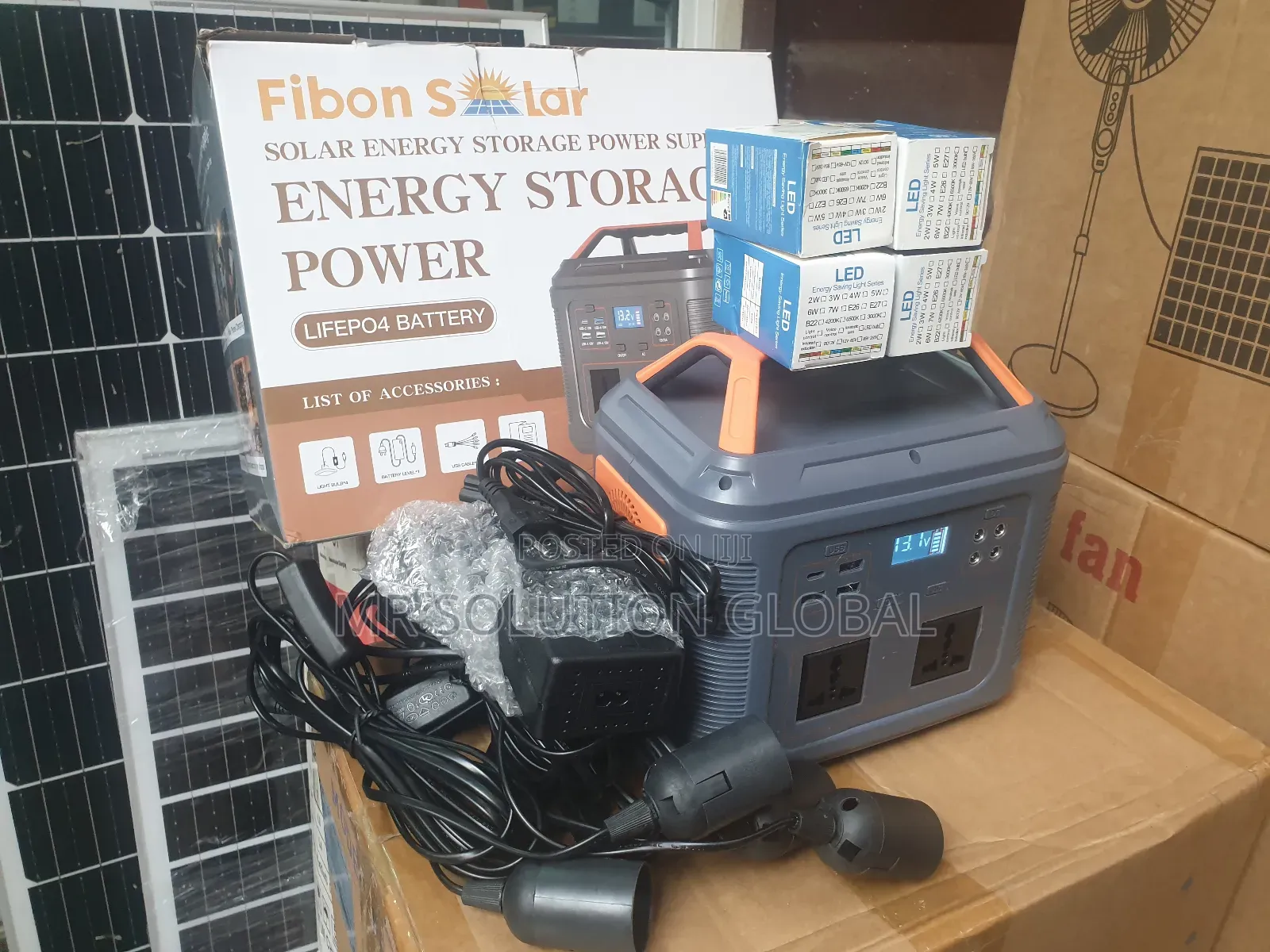 550w Solar Generator With 150w Solar Panel