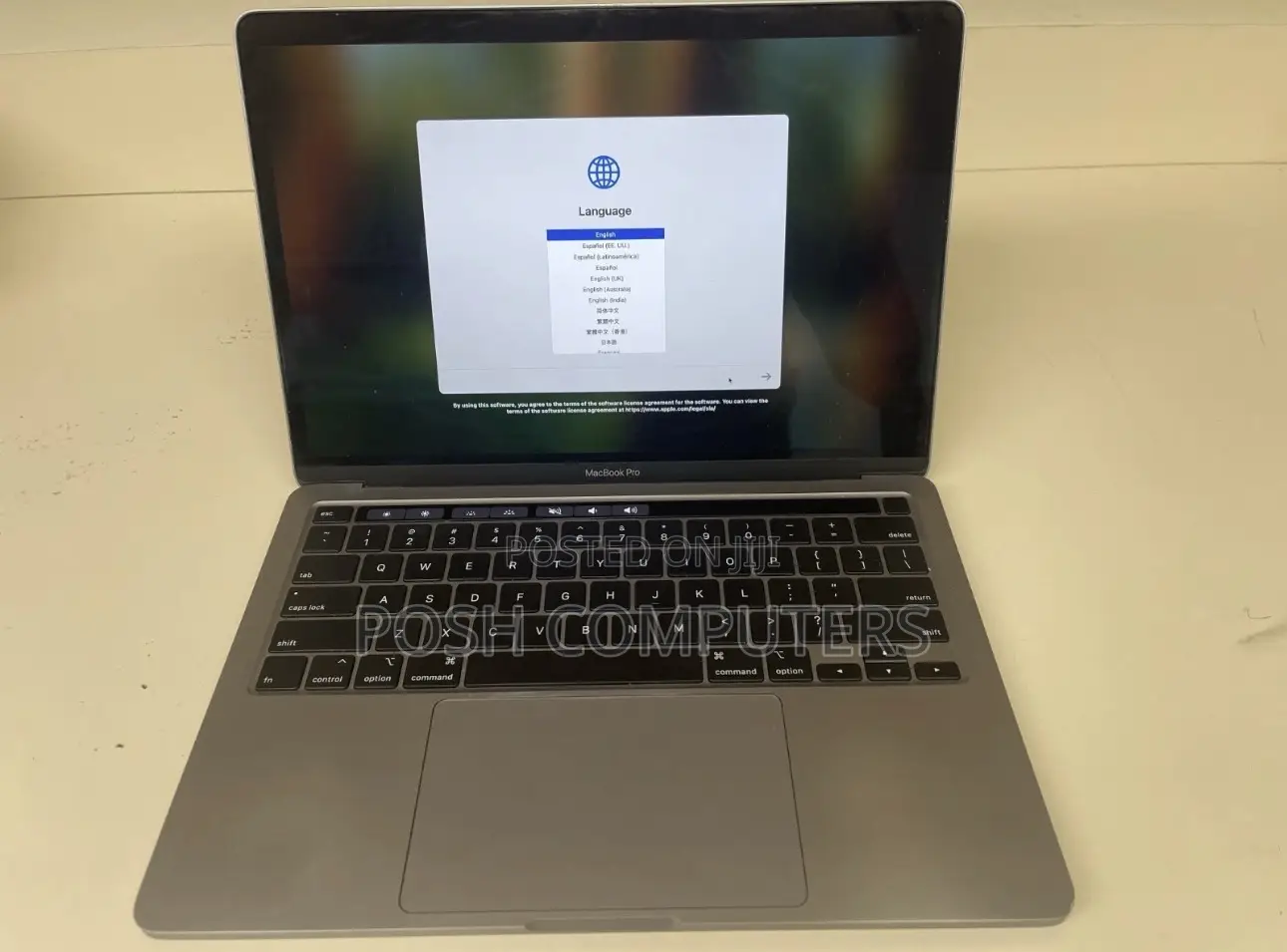 Laptop Apple MacBook Pro 2020 16GB Intel Core i5 SSD 256GB