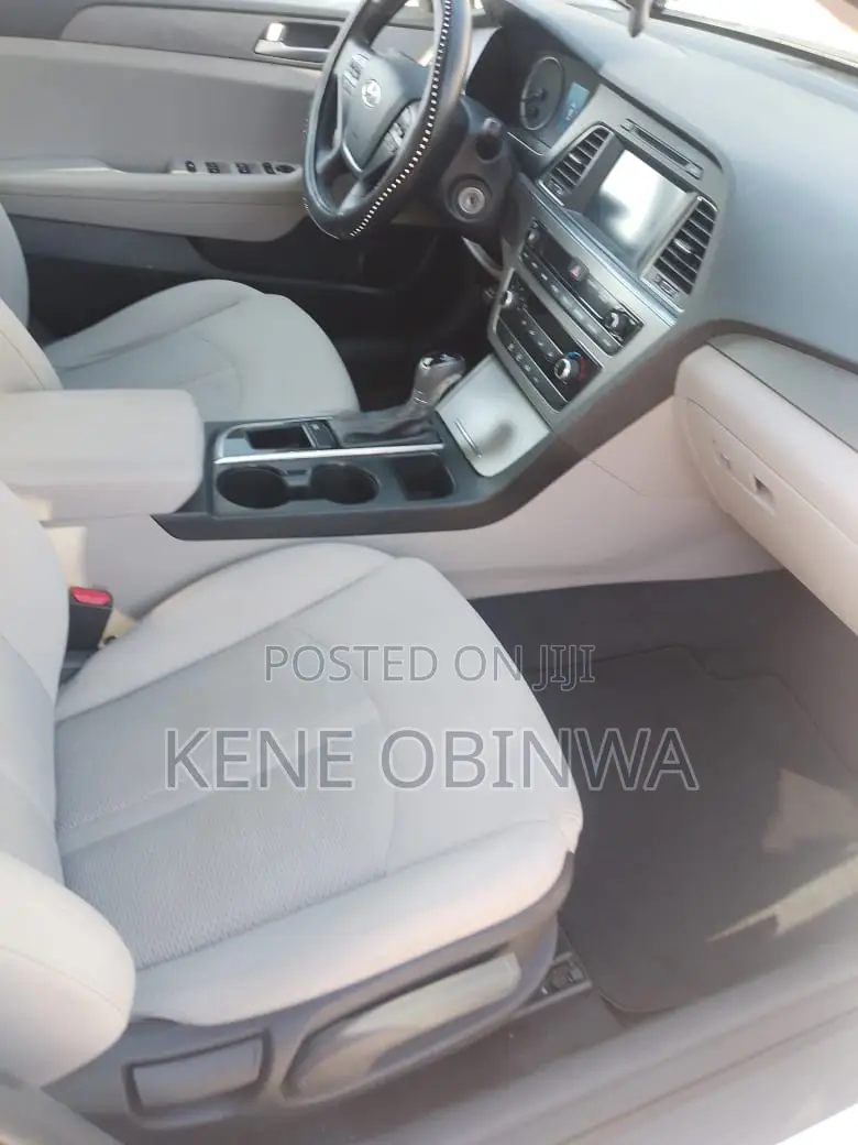 Hyundai Sonata SE 2016 White