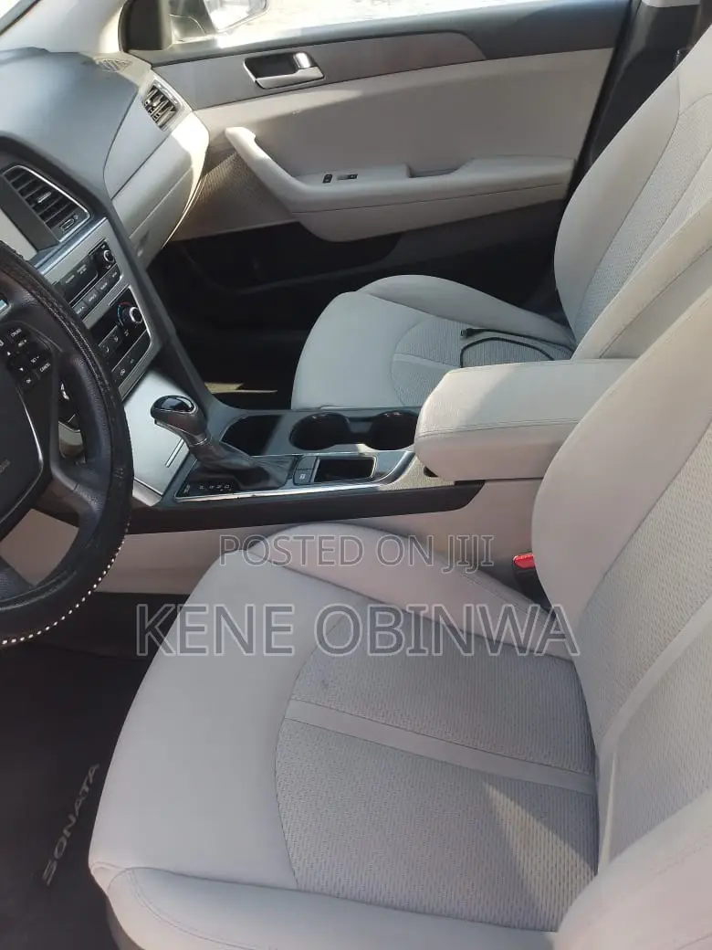 Hyundai Sonata SE 2016 White