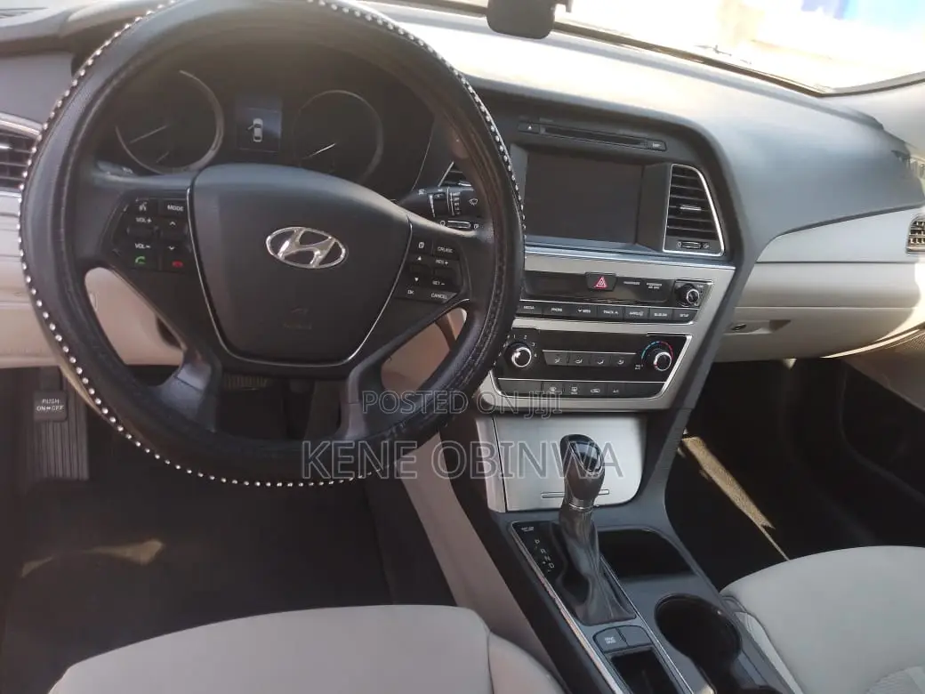 Hyundai Sonata SE 2016 White