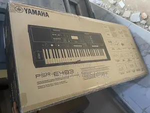 Yamaha PSR-E483 Electronic Keyboard
