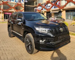 Toyota Land Cruiser Prado 4.0 2023 Black