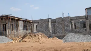 4bdrm Apartment in Life Camp for sale