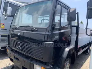 Mercedes-benz 814 Black Bucket