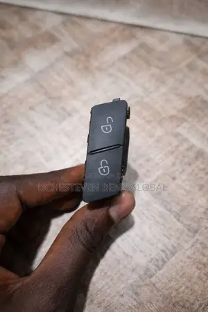 Open and Lock Door Mat Switch for C300 GLK and So on To