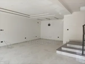 4bdrm Townhouse / Terrace in Zone B for rent