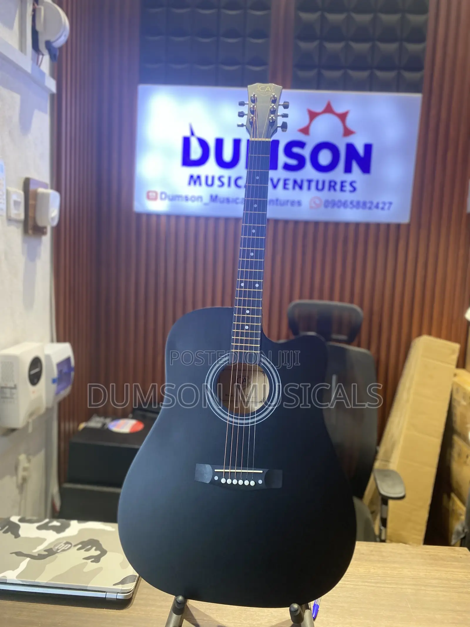 Size 41 Acoustic Guitar