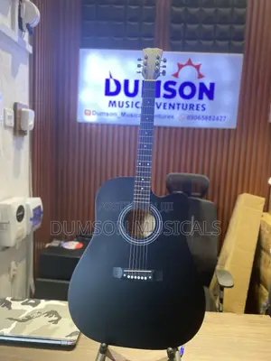 Size 41 Acoustic Guitar