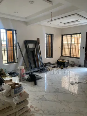 4bdrm Townhouse / Terrace in Lekki Phase 1 for rent