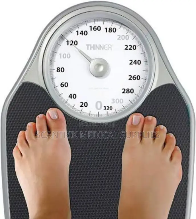 Compact Analog Bathroom Scale for Easy Storage