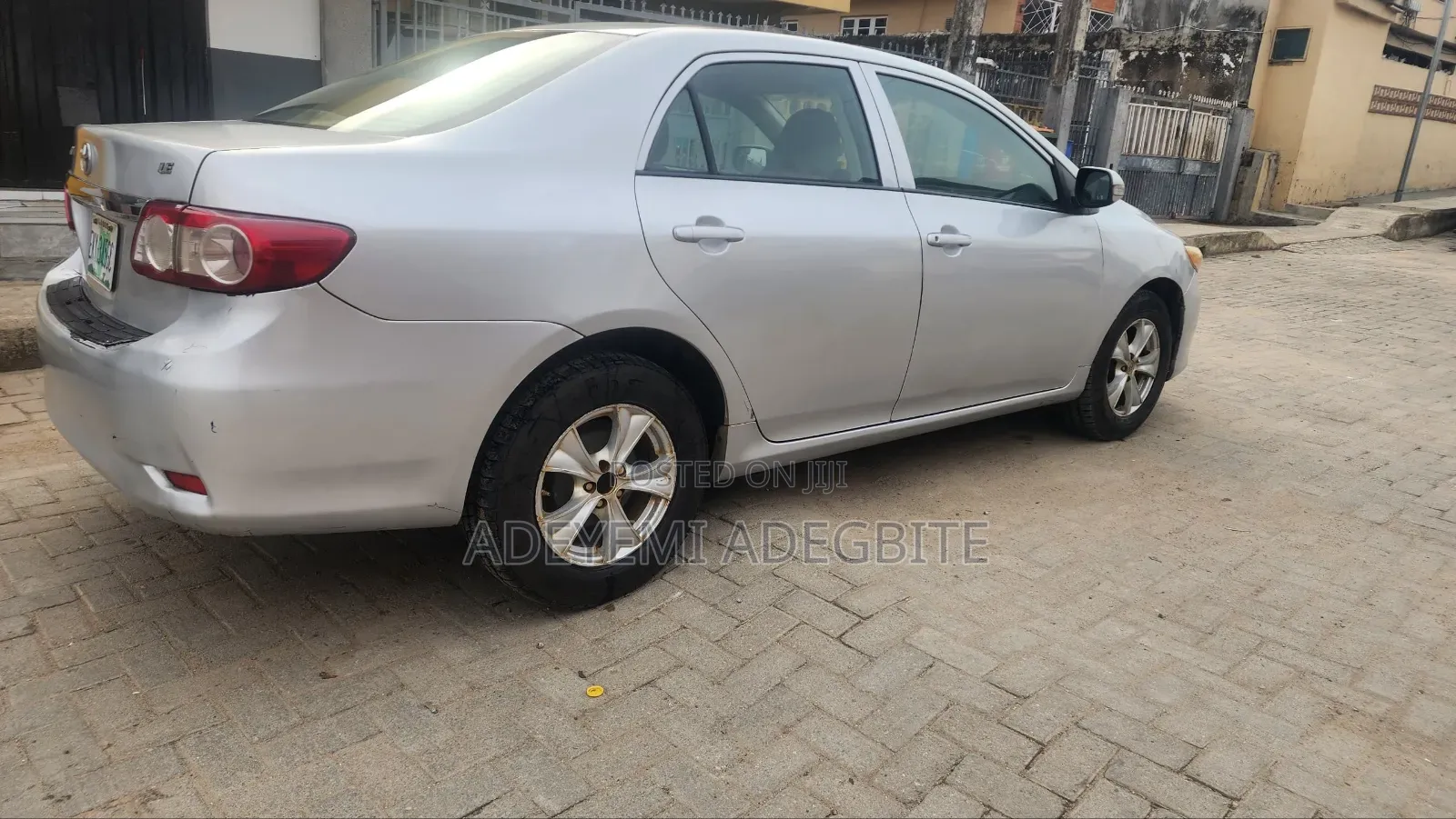 Toyota Corolla 2012 Silver