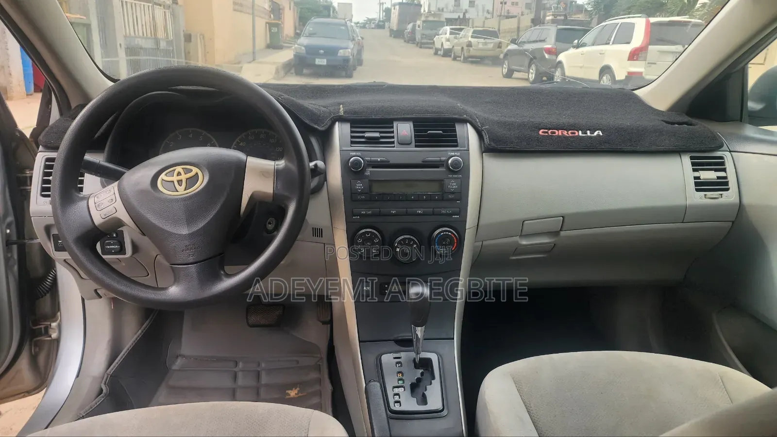Toyota Corolla 2012 Silver