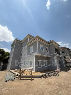 7bdrm Duplex in Kaura for sale