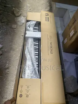 Yamaha Modx M8 Synthesize Keyboard