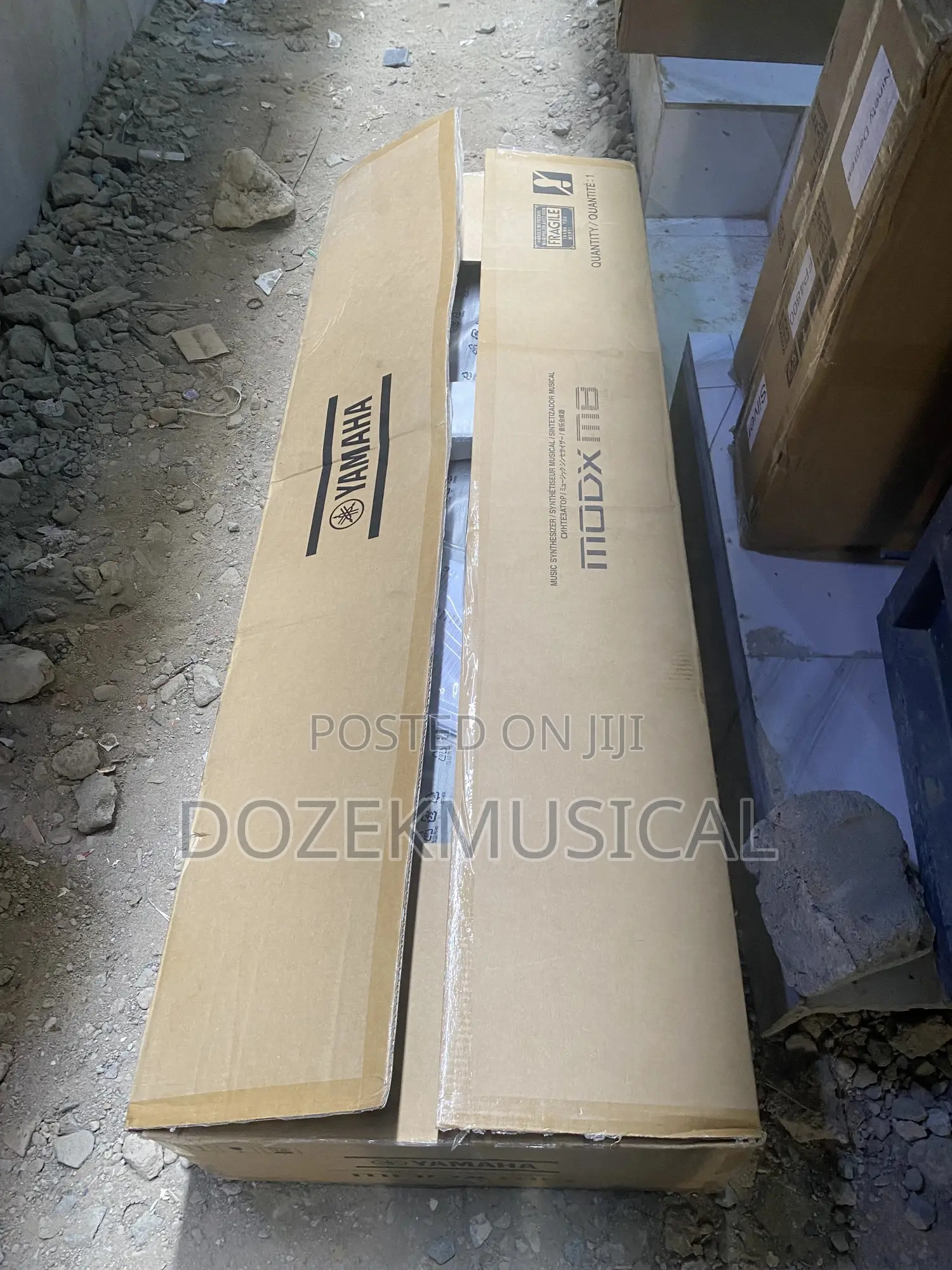 Yamaha Modx M8 Synthesize Keyboard