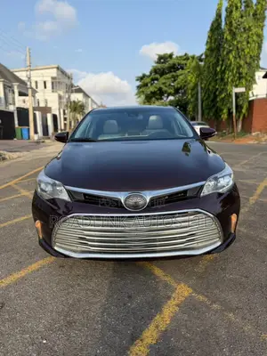 Toyota Avalon Limited 4dr Sedan (3.5L 6cyl 6A) 2014 Red