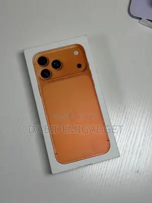 New Apple iPhone 17 Pro Max 256 GB Orange