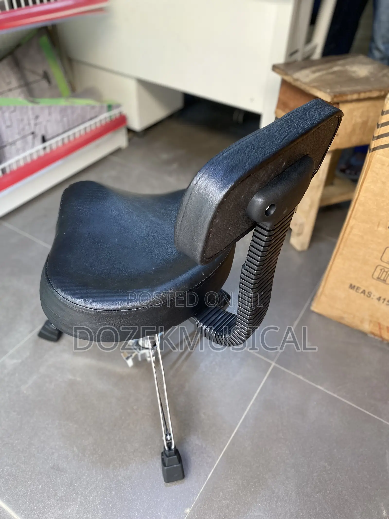 Drum Keyboard Throne