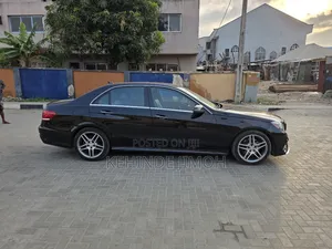 Mercedes-Benz E350 Base 4Matic Sedan AWD (3.5L 6cyl 7A) 2015 Black
