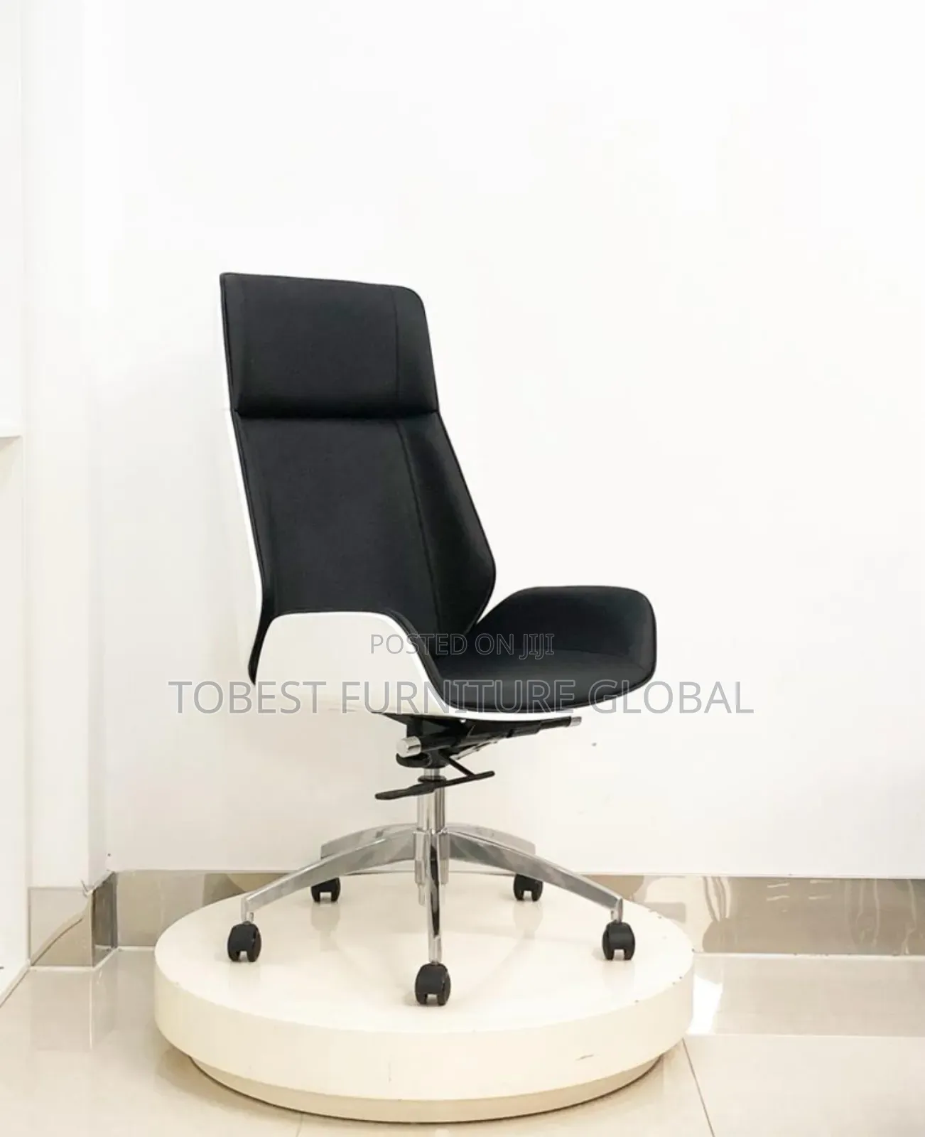 Unique Executive Office Swivel Chair