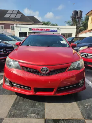 Toyota Camry 2012 Red