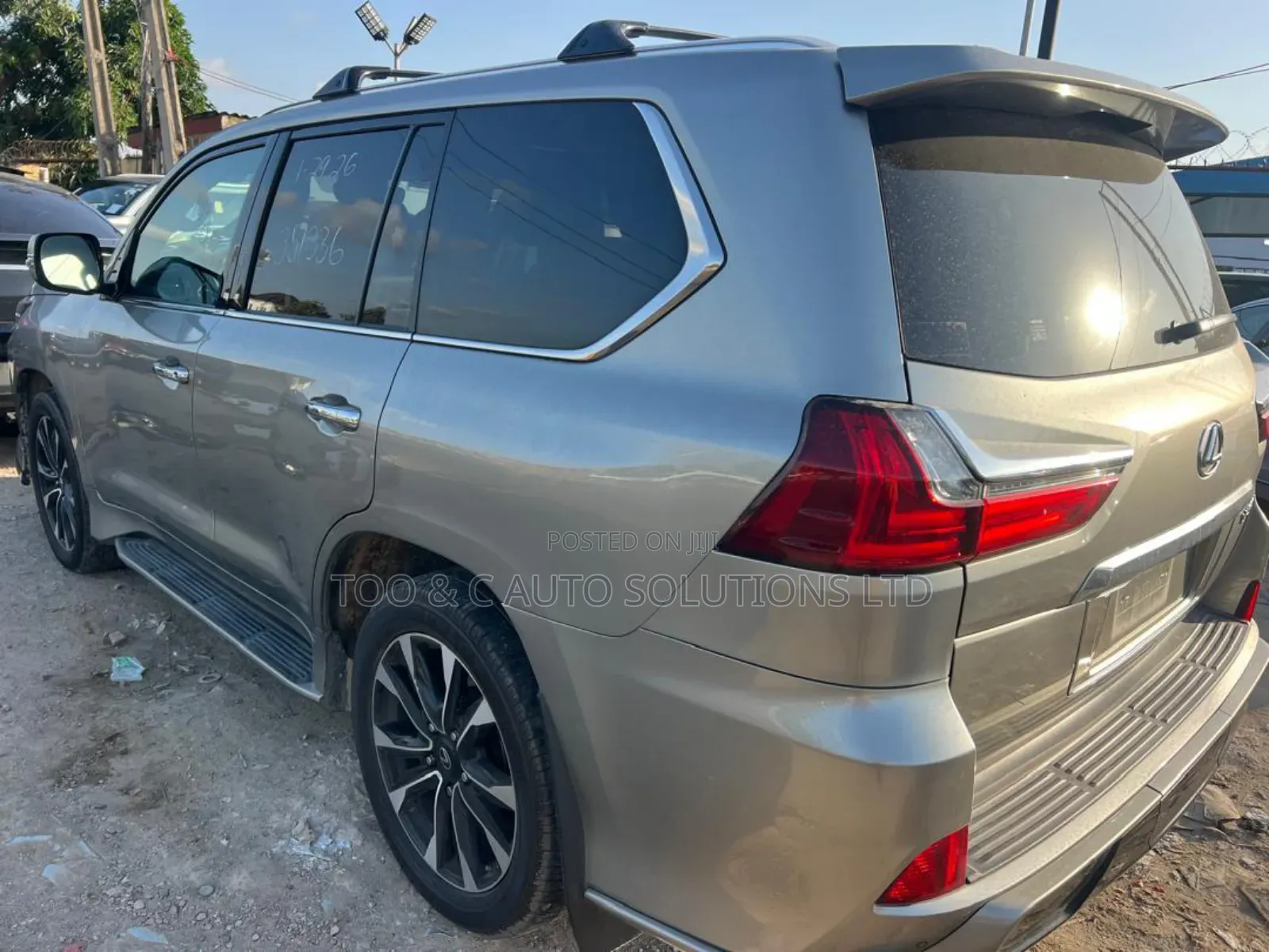 Lexus LX 2021 Silver
