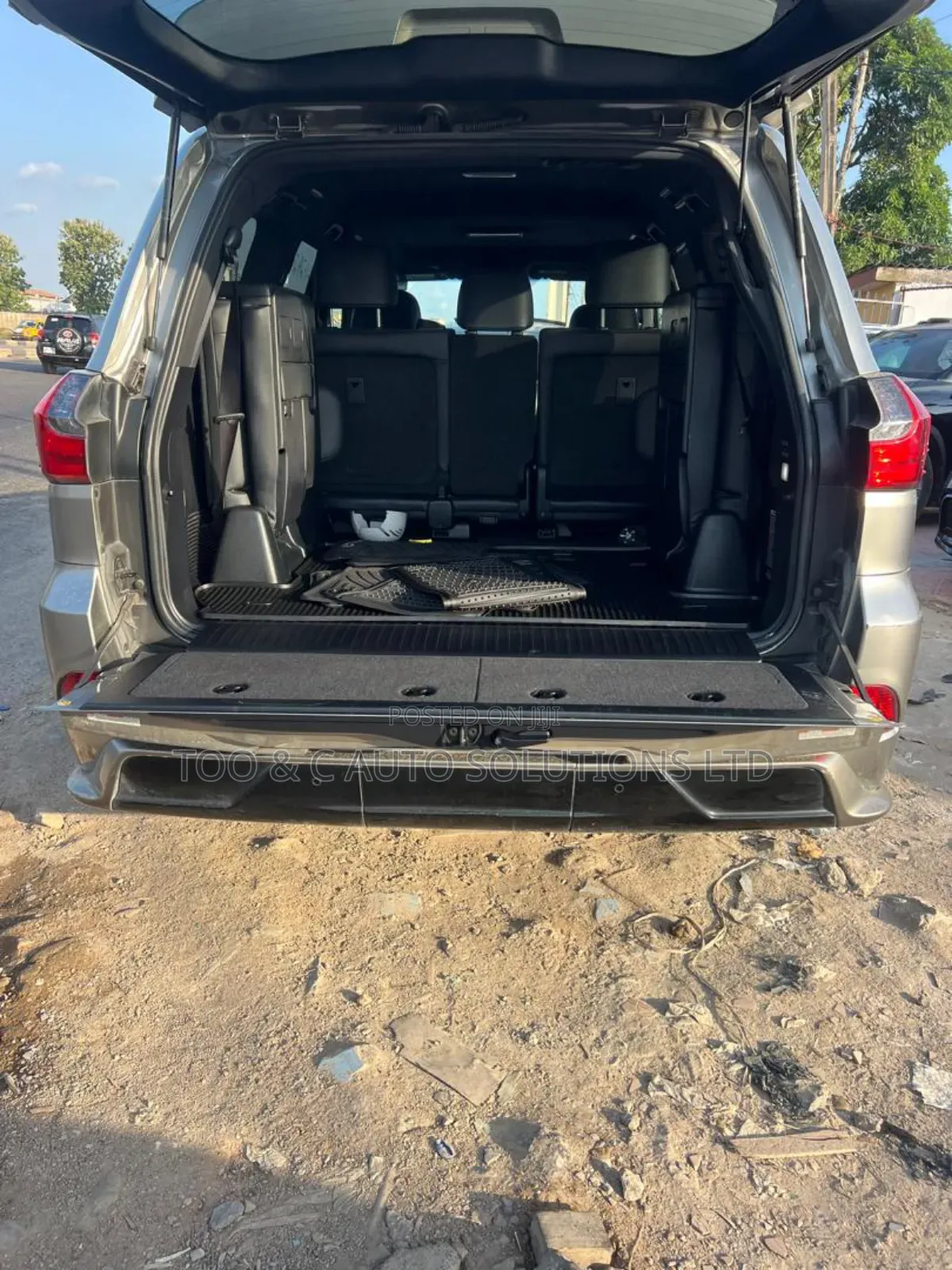 Lexus LX 2021 Silver