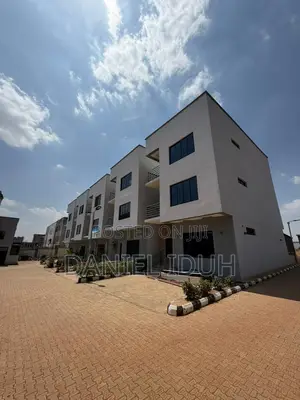 4bdrm Duplex in Kaura for rent