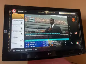 LG Led TV 40 inches With a Tiny Line
