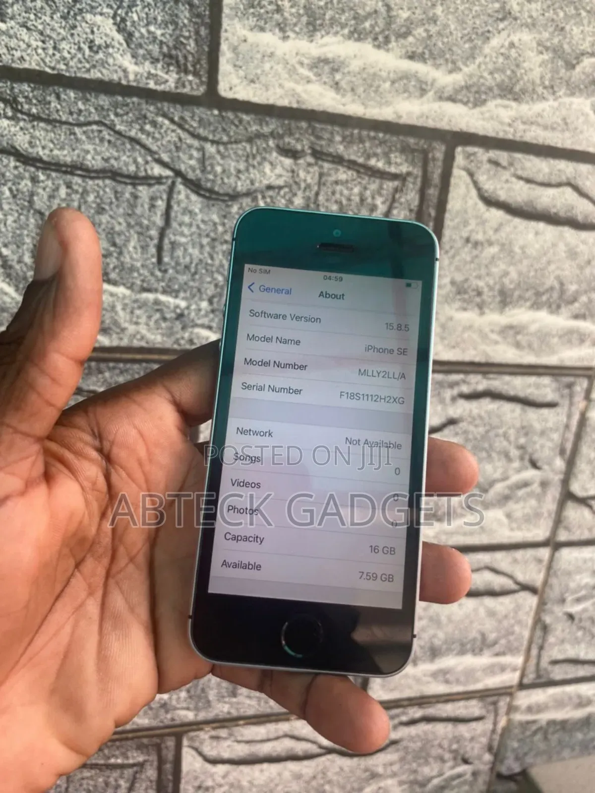 Apple iPhone SE 16 GB Silver