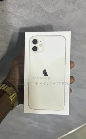 New Apple iPhone 11 64 GB White
